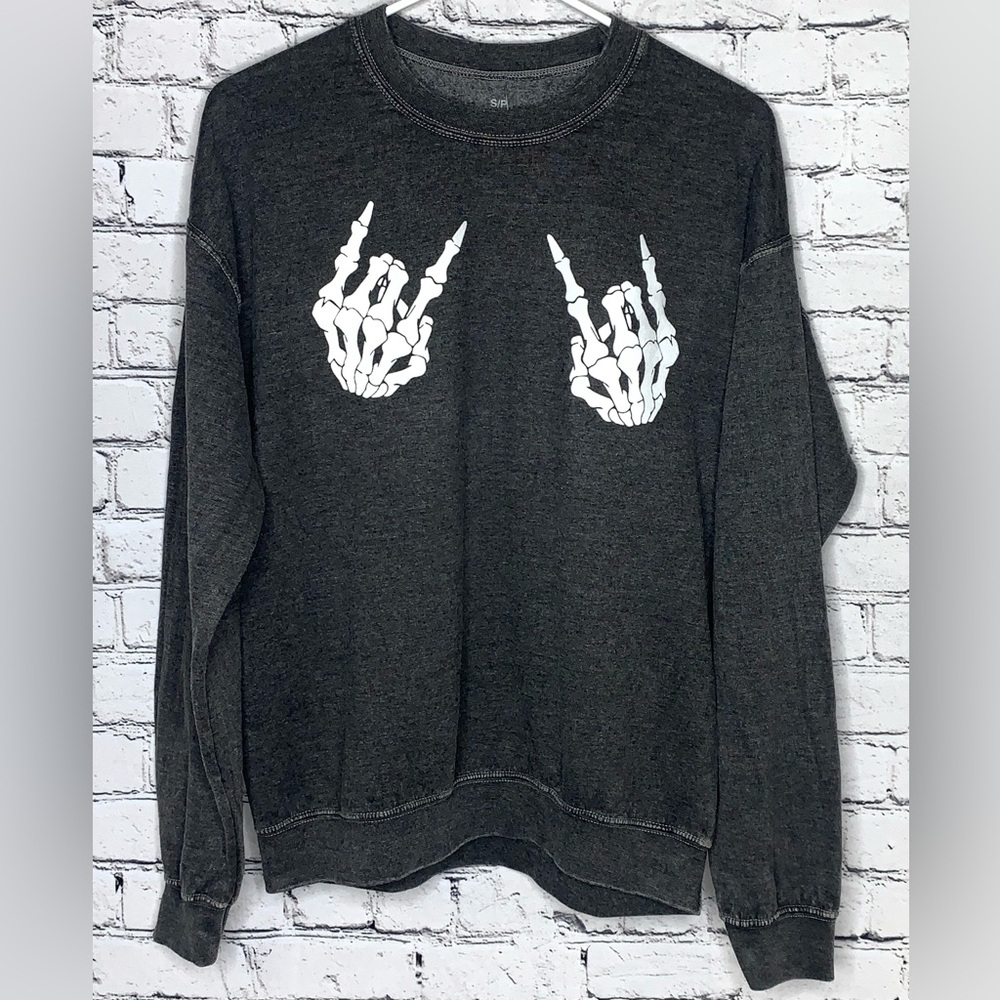 Halloween Women’s Small Skeleton Hands Rock On Crewneck Sweatshirt Grey- NWT